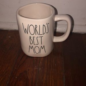 NEW RAE DUNN “WORLD’S BEST MOM” MUG 🍁☕️